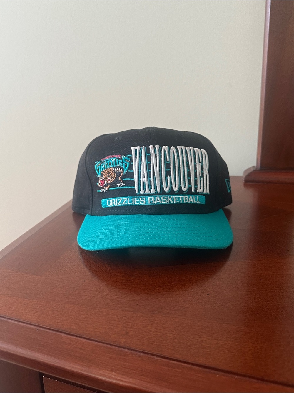 New Era Vancouver Grizzlies Black & Teal Snapback Hat